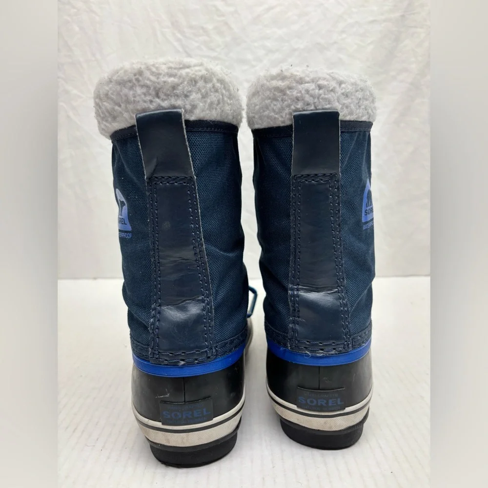 Sorel Kids Navy and Bright Blue Lace Winter Boots, SZ 1 for little boy, box 21